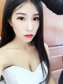 亲切家族主播照片