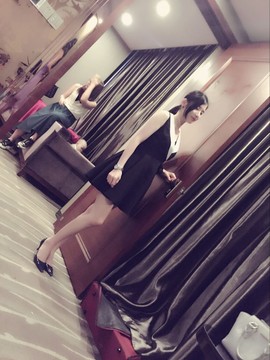 慢摇女神静儿主播照片