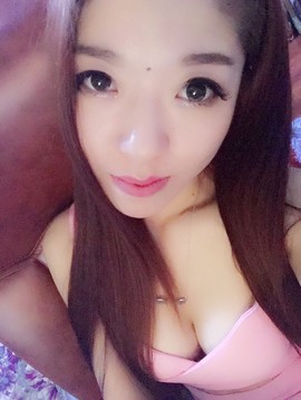 亲切家族主播照片