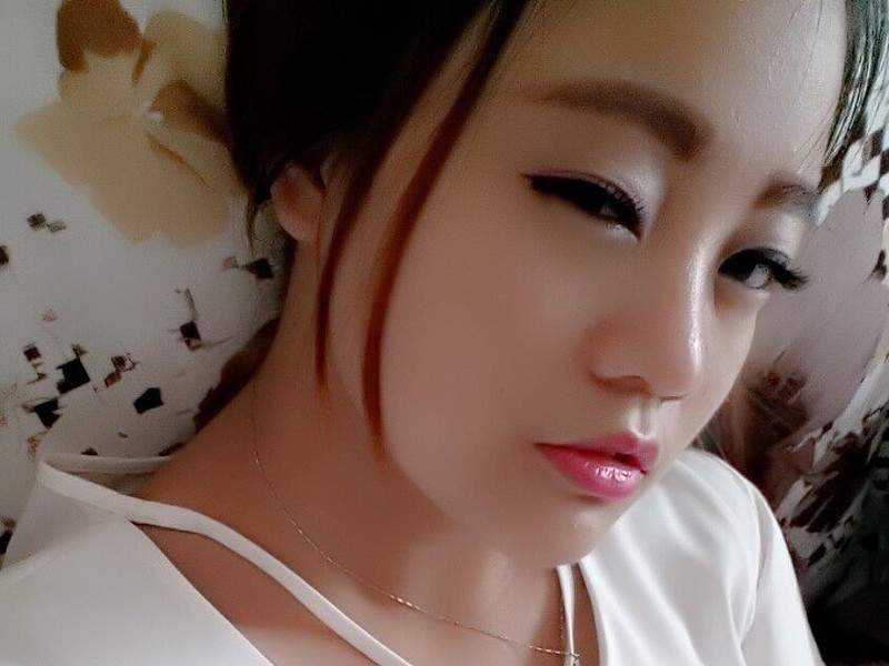 Alone↗兔兔♥的主播海报