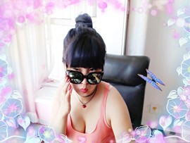 晓晓娅主播照片