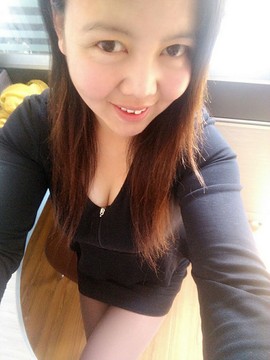 素颜～倾城主播照片