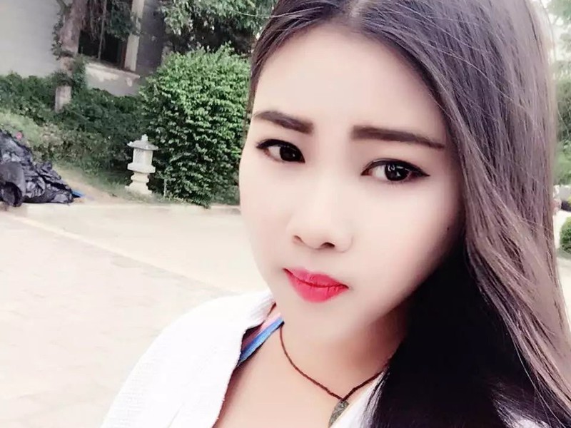 你是深海。的主播海报