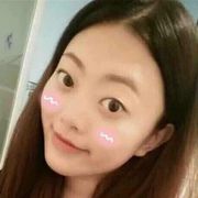 人面桃❀相映红