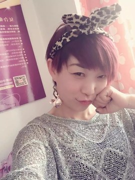 冠名宝宝二姐主播照片