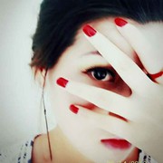 隔壁班女王。