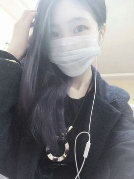 骆少专看勾主播照片