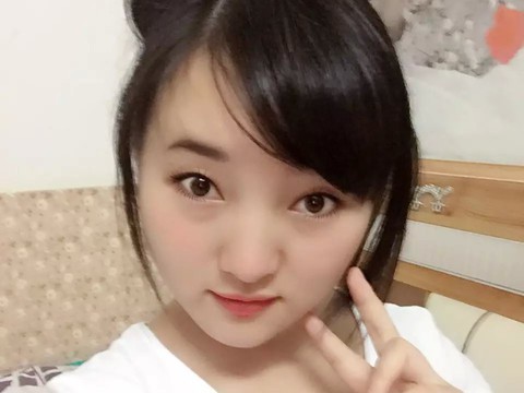 雅丶兮海报