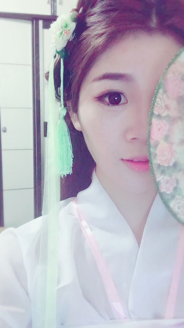 ☂️AD☂️钙奶主播照片