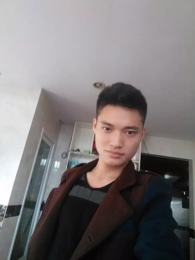 銘記y1份等待*的主播照片