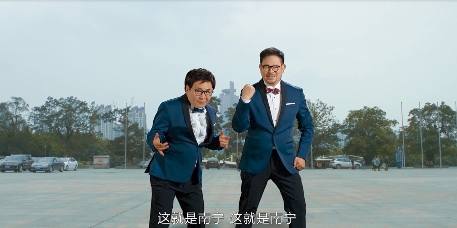 明歌知钦的主播照片