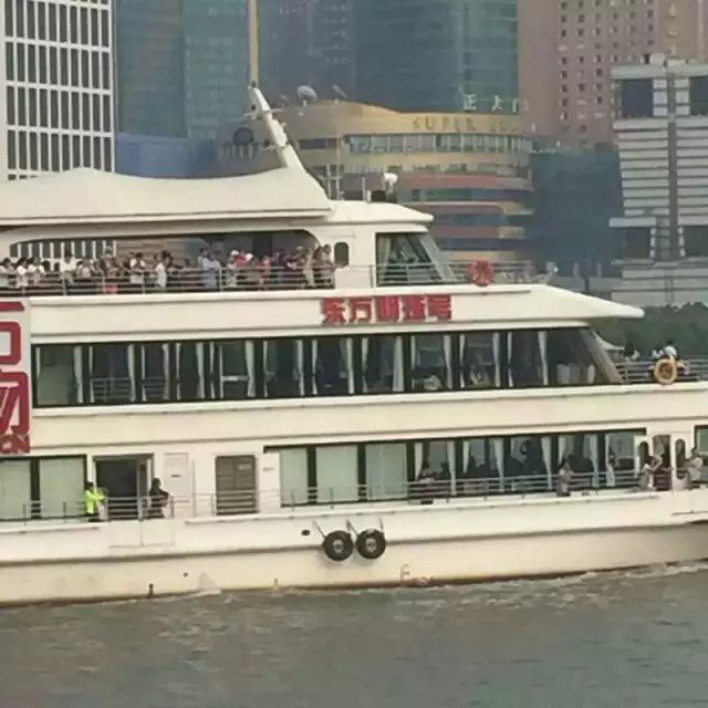 2017金鸡贺岁的主播照片