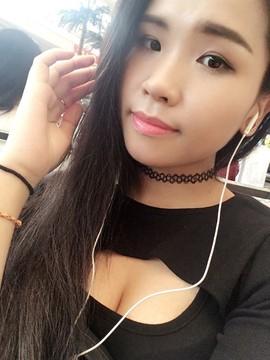 亲切家族主播照片