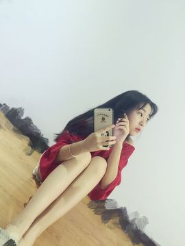 鲨鱼家的小榴莲主播照片