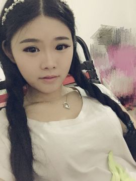 Z、南方姑娘主播照片