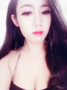 亲切家族主播照片