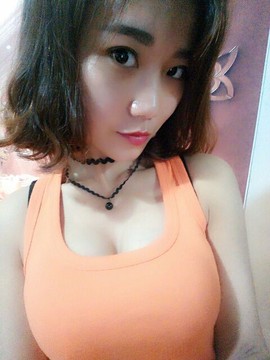 亲切家族主播照片
