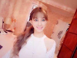 泠汐小混血用心唱歌主播照片