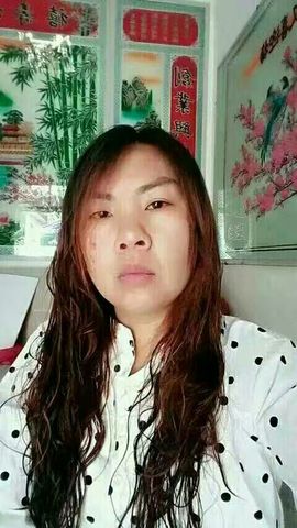 华莹莹主播照片