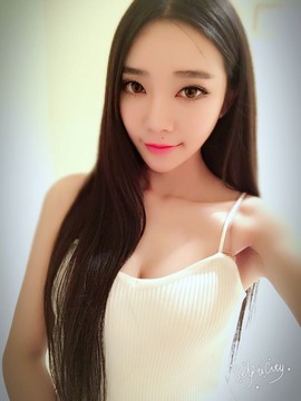 亲切家族主播照片