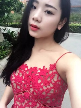 艾艾、思密达主播照片