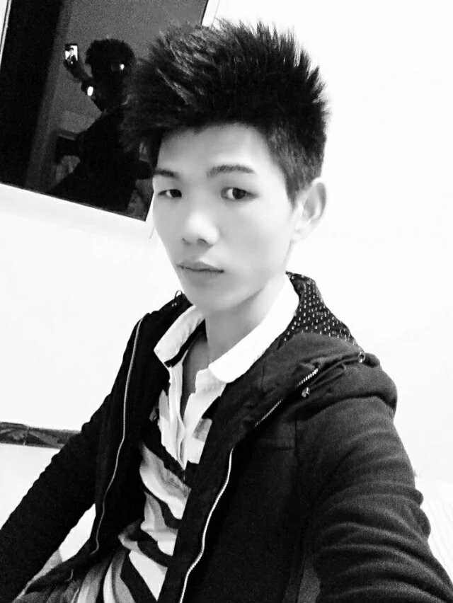 王牌忧伤的主播照片