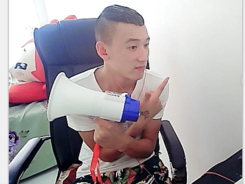 昵称违规，请重新修改海报