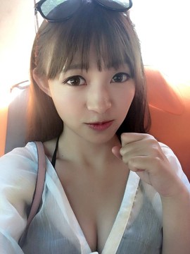 亲切家族主播照片