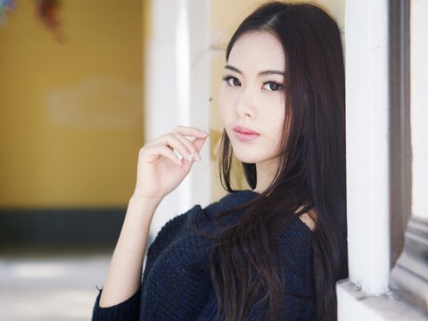 云妮🌻海报