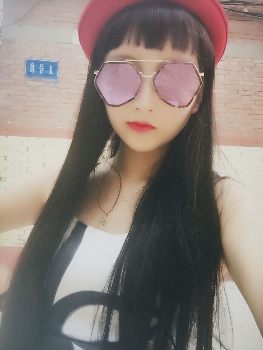 璐宝停播主播照片