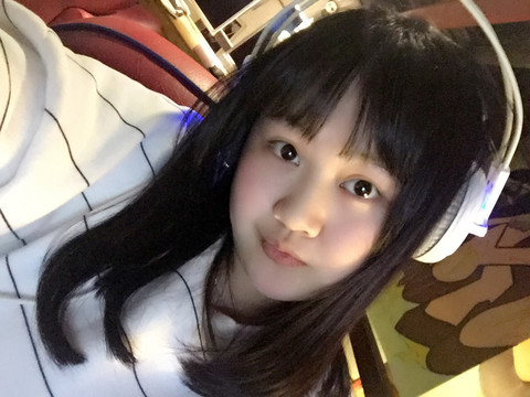 亮晶晶✨海报