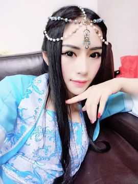 菲菲菲尔主播照片