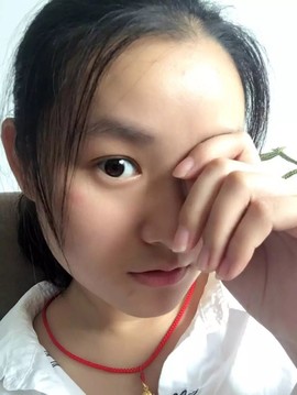 💋收垃圾的小狐狸主播照片