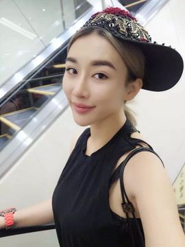 瑞木林莎主播照片
