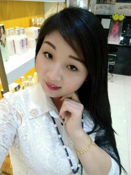 ￡八月￡用心唱主播照片