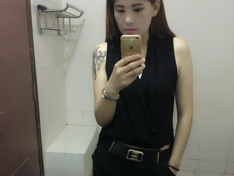 开心像花一样的主播海报