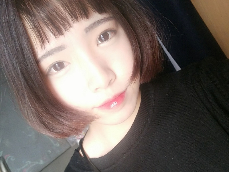 二啾啾的主播海报