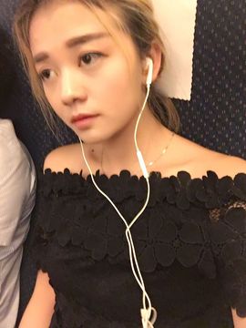 い禾木♫石无敌主播照片