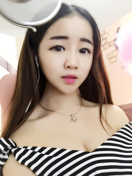 亲切家族主播照片
