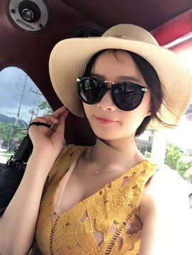 亲切家族主播照片