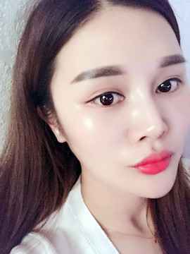 小，小冰主播照片