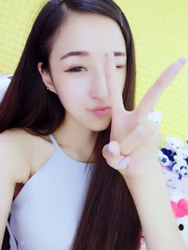 笑笑（爱是回忆美好）主播照片