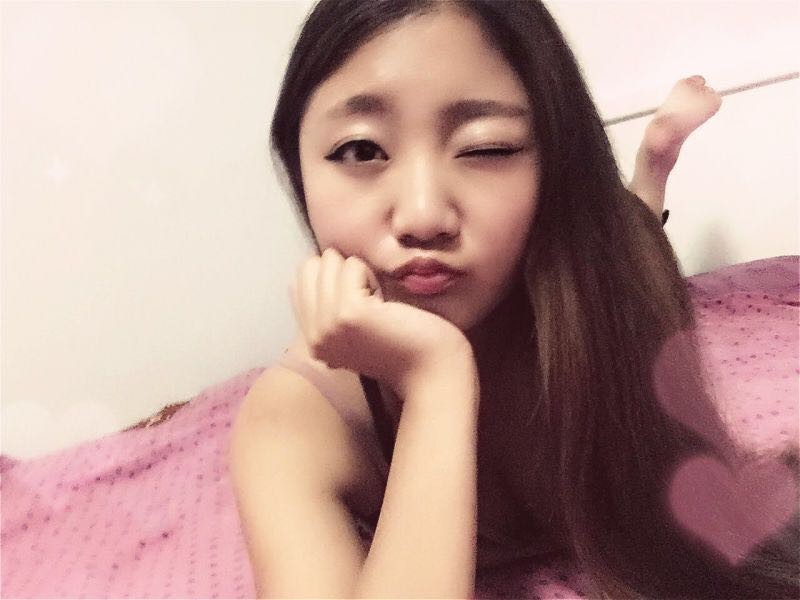 笨丫头、、然然的主播海报