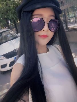 璐宝停播主播照片