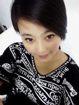 大聆听温主播照片
