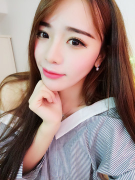 大聆听温主播照片