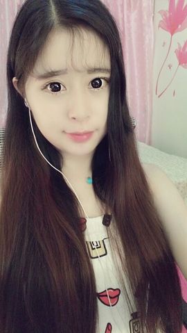 元亦薇主播照片