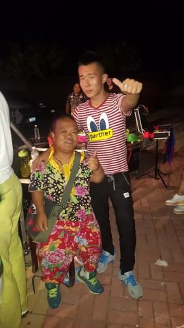 特技火娃大飞主播照片