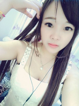曼宝带病休息中主播照片