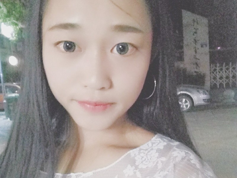 傻子越的主播海报